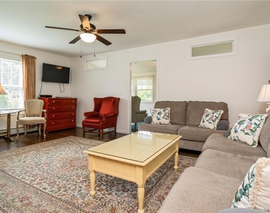 60 Murray Road - Photo Thumbnail 8