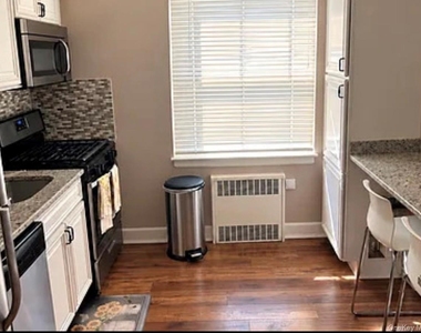 324 Post Avenue - Photo Thumbnail 2
