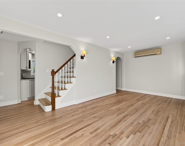 29 North Drive - Photo Thumbnail 6