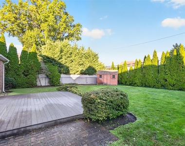 29 North Drive - Photo Thumbnail 32