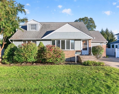 29 North Drive - Photo Thumbnail 1