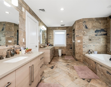 1471 Bay Boulevard - Photo Thumbnail 19