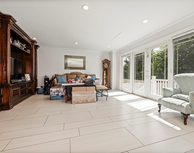 1471 Bay Boulevard - Photo Thumbnail 11