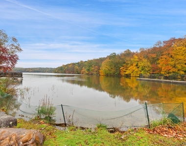 14 Lakeside Road - Photo Thumbnail 23