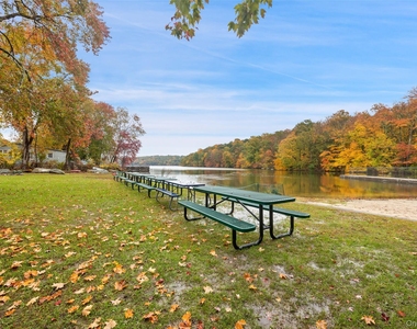 14 Lakeside Road - Photo Thumbnail 22