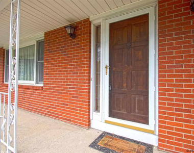 37 Carroll Avenue - Photo Thumbnail 4
