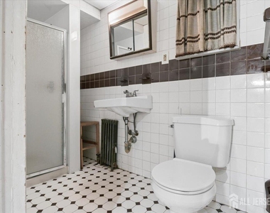531 New Brunswick Avenue - Photo Thumbnail 5