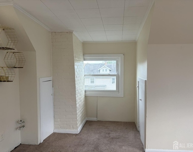 301 Penfield Place - Photo Thumbnail 19