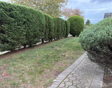301 Penfield Place - Photo Thumbnail 1