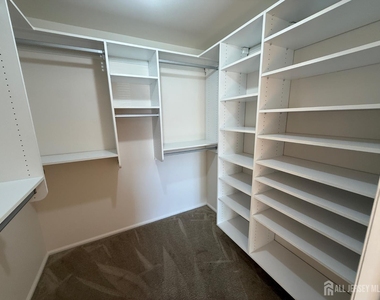1101 Stony Brook Way - Photo Thumbnail 15