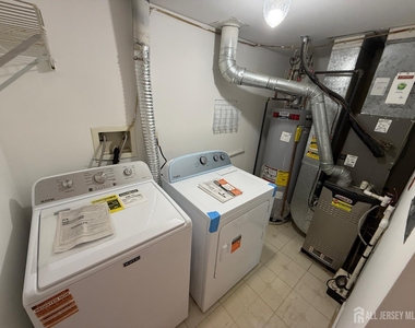 1101 Stony Brook Way - Photo Thumbnail 6