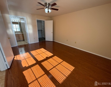 1101 Stony Brook Way - Photo Thumbnail 1