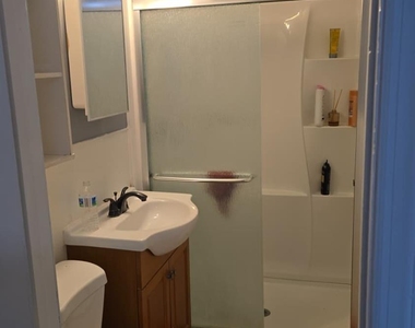 367 College Drive - Photo Thumbnail 4