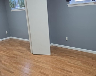367 College Drive - Photo Thumbnail 7