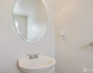 29 Harbor Bay Circle - Photo Thumbnail 33