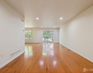 29 Harbor Bay Circle - Photo Thumbnail 6