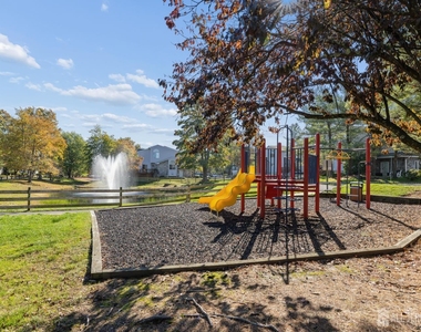 29 Harbor Bay Circle - Photo Thumbnail 42