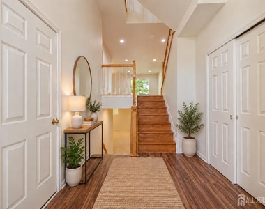 29 Harbor Bay Circle - Photo Thumbnail 3