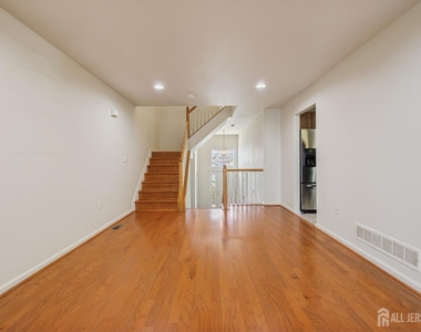29 Harbor Bay Circle - Photo Thumbnail 7