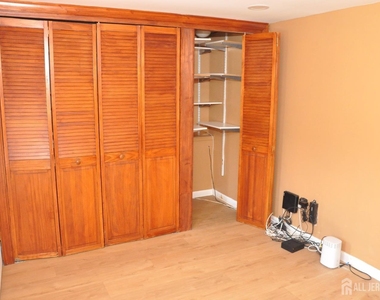 9 Florence Street - Photo Thumbnail 25