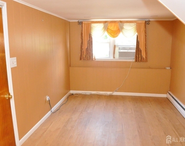 9 Florence Street - Photo Thumbnail 22