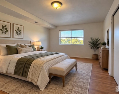 78 College Drive - Photo Thumbnail 4