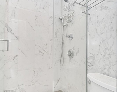 102 Greenwich Avenue - Photo Thumbnail 4