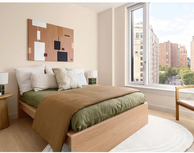 280 W 24th Street - Photo Thumbnail 2