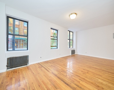 369 W 35th Street - Photo Thumbnail 8