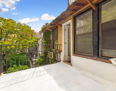 313 W 29th Street - Photo Thumbnail 13