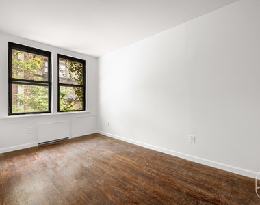 313 W 29th Street - Photo Thumbnail 9