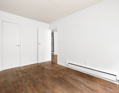 313 W 29th Street - Photo Thumbnail 10