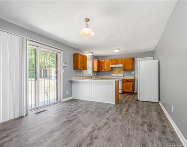 7401 Paxton Drive - Photo Thumbnail 13