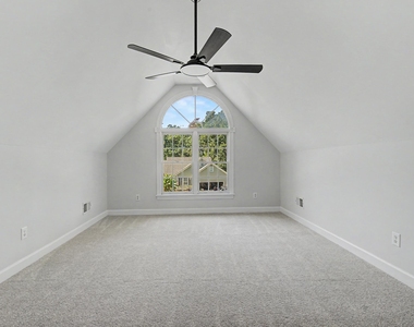 208 Hickory Glen Lane - Photo Thumbnail 33