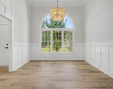 208 Hickory Glen Lane - Photo Thumbnail 16