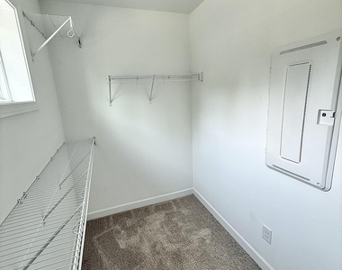 325 Whetstone Drive - Photo Thumbnail 33