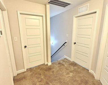 325 Whetstone Drive - Photo Thumbnail 34