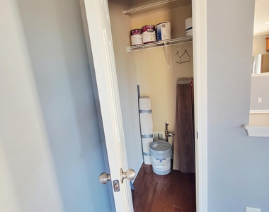 2952 Casona Way - Photo Thumbnail 10