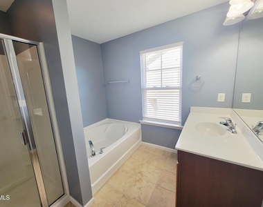 2952 Casona Way - Photo Thumbnail 29