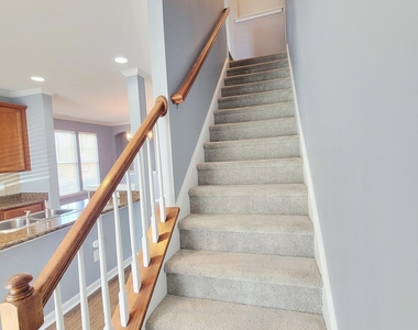 2952 Casona Way - Photo Thumbnail 17
