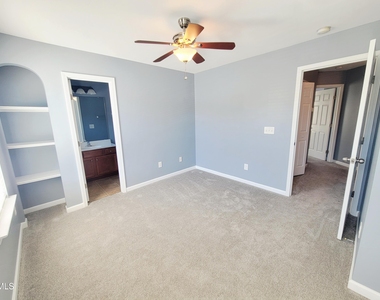 2952 Casona Way - Photo Thumbnail 37