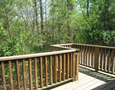 101 Rock Haven Road - Photo Thumbnail 15
