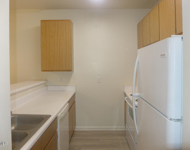 101 Rock Haven Road - Photo Thumbnail 6
