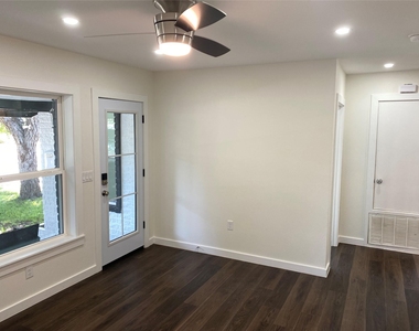 1909 Frazier Ave - Photo Thumbnail 2