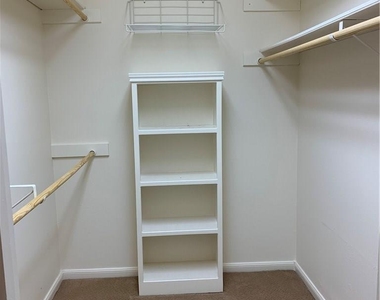 2529 Rio Grande St - Photo Thumbnail 8