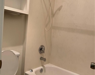 2529 Rio Grande St - Photo Thumbnail 11