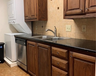 2529 Rio Grande St - Photo Thumbnail 4