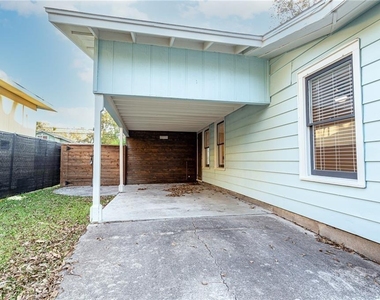 1010 Arcadia Ave - Photo Thumbnail 4