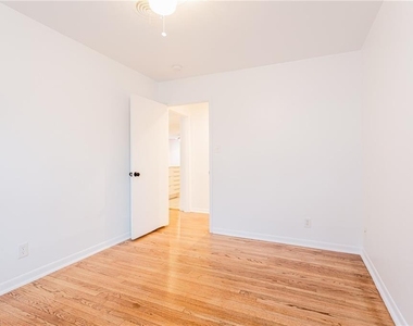 1010 Arcadia Ave - Photo Thumbnail 14