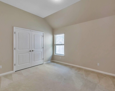 101 Dasher Dr - Photo Thumbnail 23